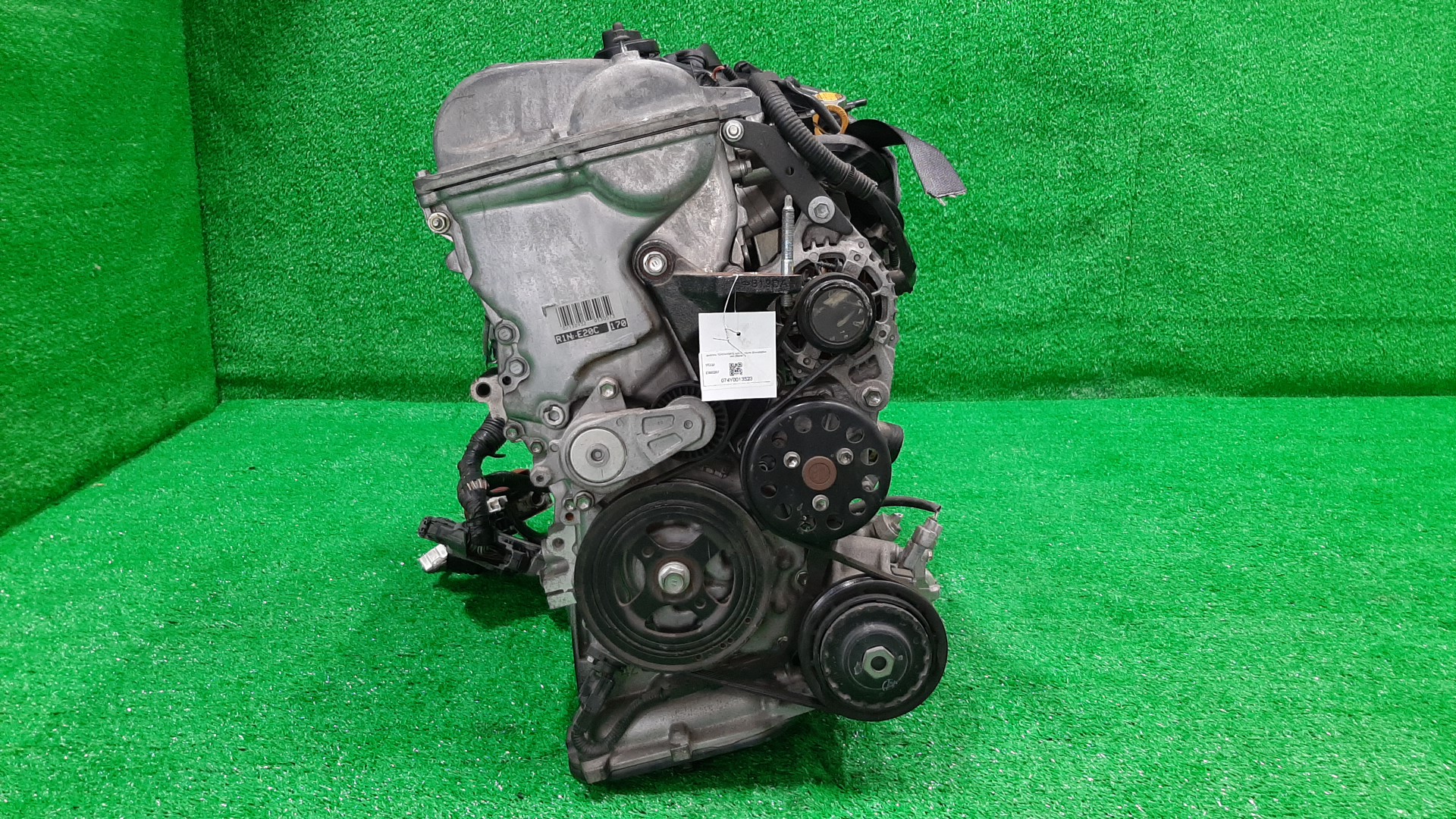 Двигатель TOYOTA PROBOX, COROLLA FIELDER, PORTE, SUCCEED, SPADE, COROLLA  AXIO NCP160V, NZE161G, NCP141, NZE161 1NZ-FE ELECTRO 2 ракурс