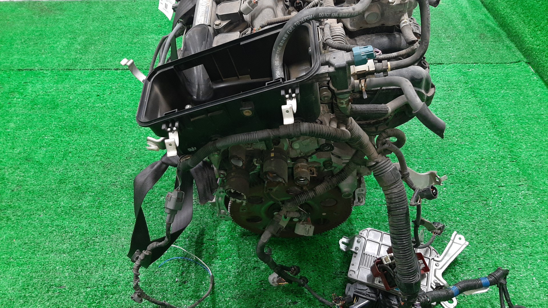 Двигатель TOYOTA VITZ KSP90 1KR-FE 0464675 5 ракурс