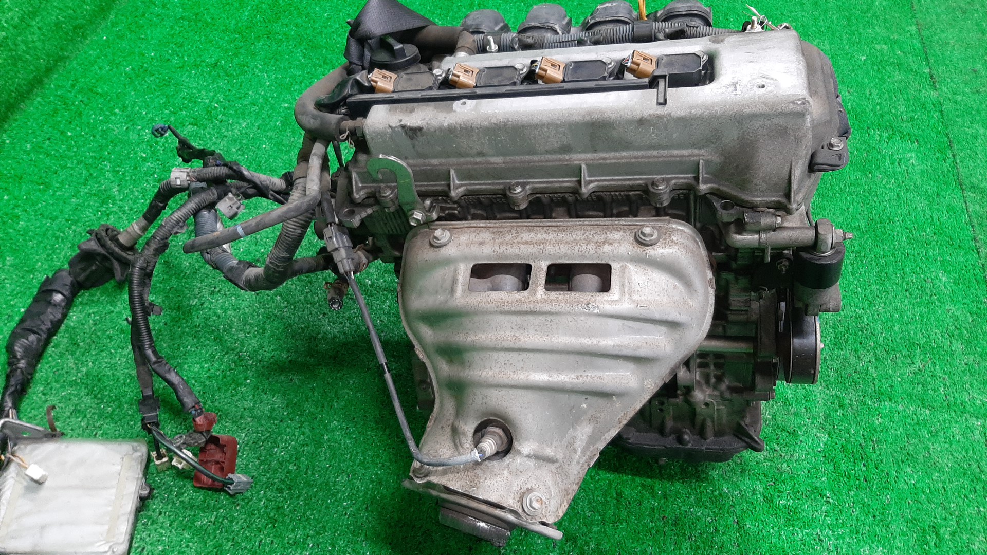 Двигатель TOYOTA COROLLA FIELDER ZZE122G 1ZZ-FE MEX 4 ракурс
