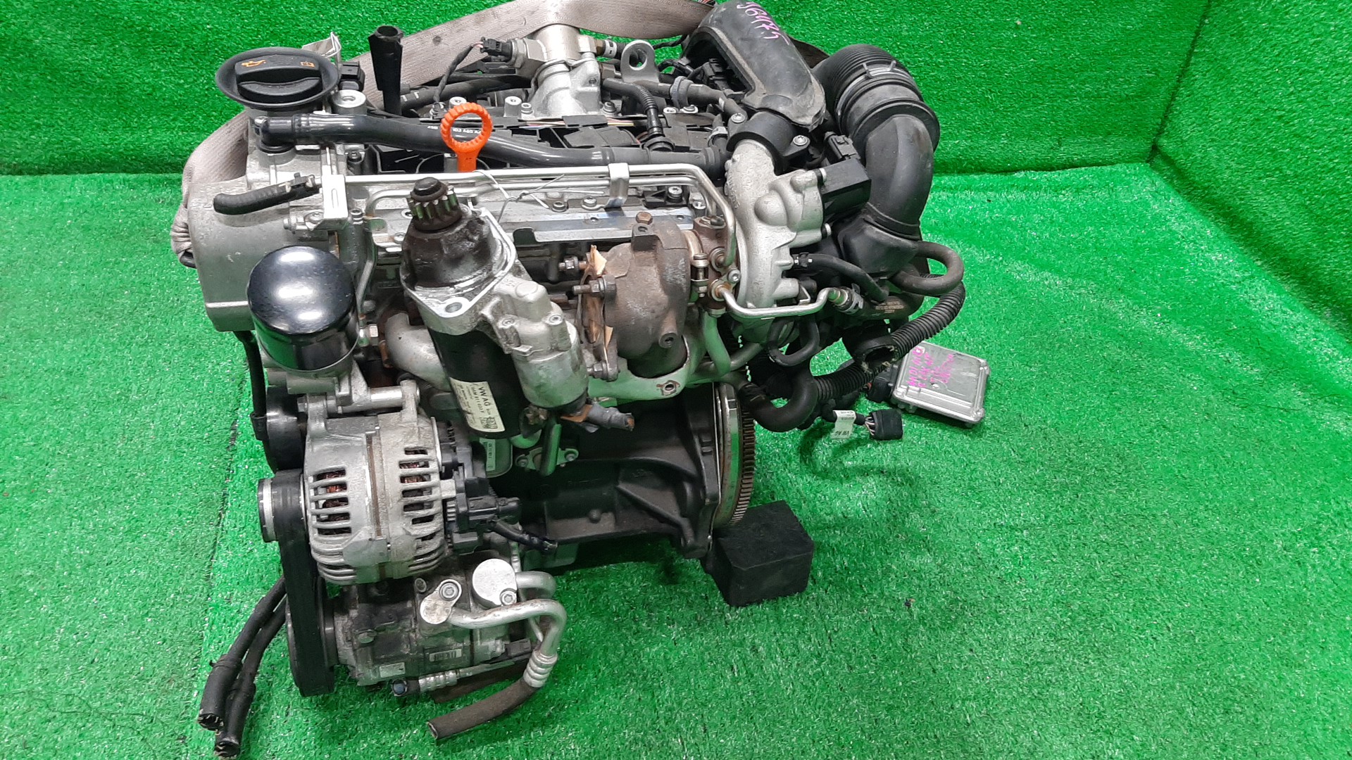 Двигатель AUDI GOLF, JETTA, GOLF PLUS, PASSAT, A1 1F, 5K1, MK6, MK5, 1K5, 1K1, A5, 1K2, 5M1, 3CCAX, 3C2, 3C, B6, 3C5, 362, 365, B7, 8X1 CAXA, CAX C05755 3 ракурс