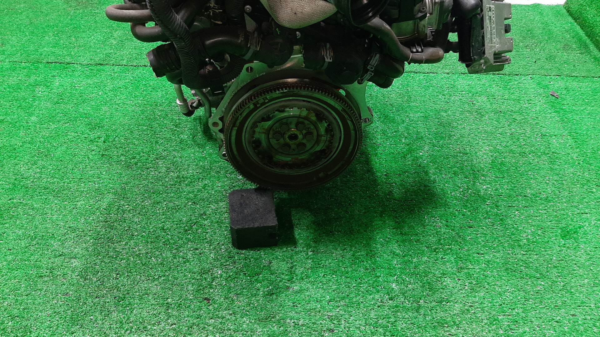 Двигатель AUDI GOLF, JETTA, GOLF PLUS, PASSAT, A1 1F, 5K1, MK6, MK5, 1K5, 1K1, A5, 1K2, 5M1, 3CCAX, 3C2, 3C, B6, 3C5, 362, 365, B7, 8X1 CAXA, CAX C05755 5 ракурс