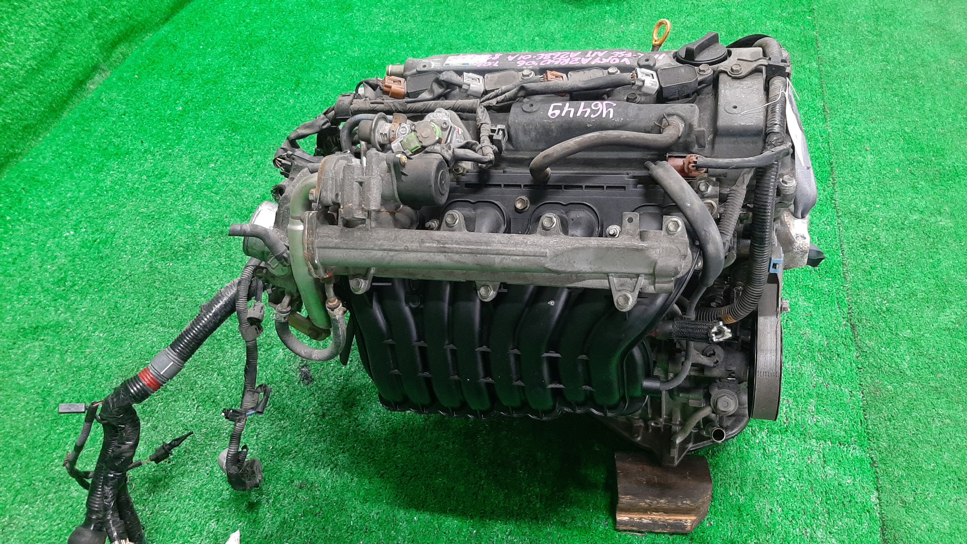 Двигатель TOYOTA NOAH, VOXY AZR60G 1AZ-FSE 4639145 4 ракурс