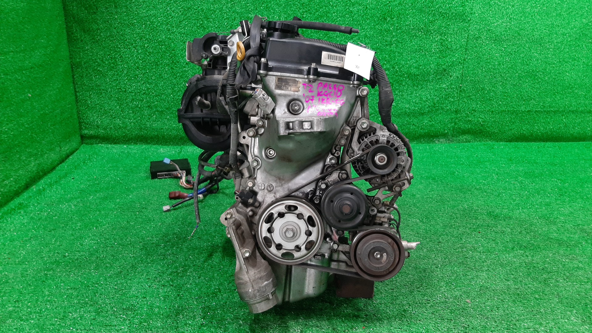 Двигатель TOYOTA PASSO, BOON KGC15, KGC10, M310S, M300S 1KR-FE 0852300 2 ракурс