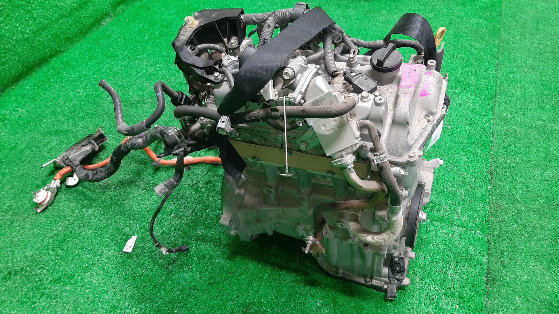 Двигатель TOYOTA AQUA NHP10 1NZ-FXE 7433991 4 ракурс Двигатель TOYOTA AQUA NHP10 1NZ-FXE 7433991 4 ракурс