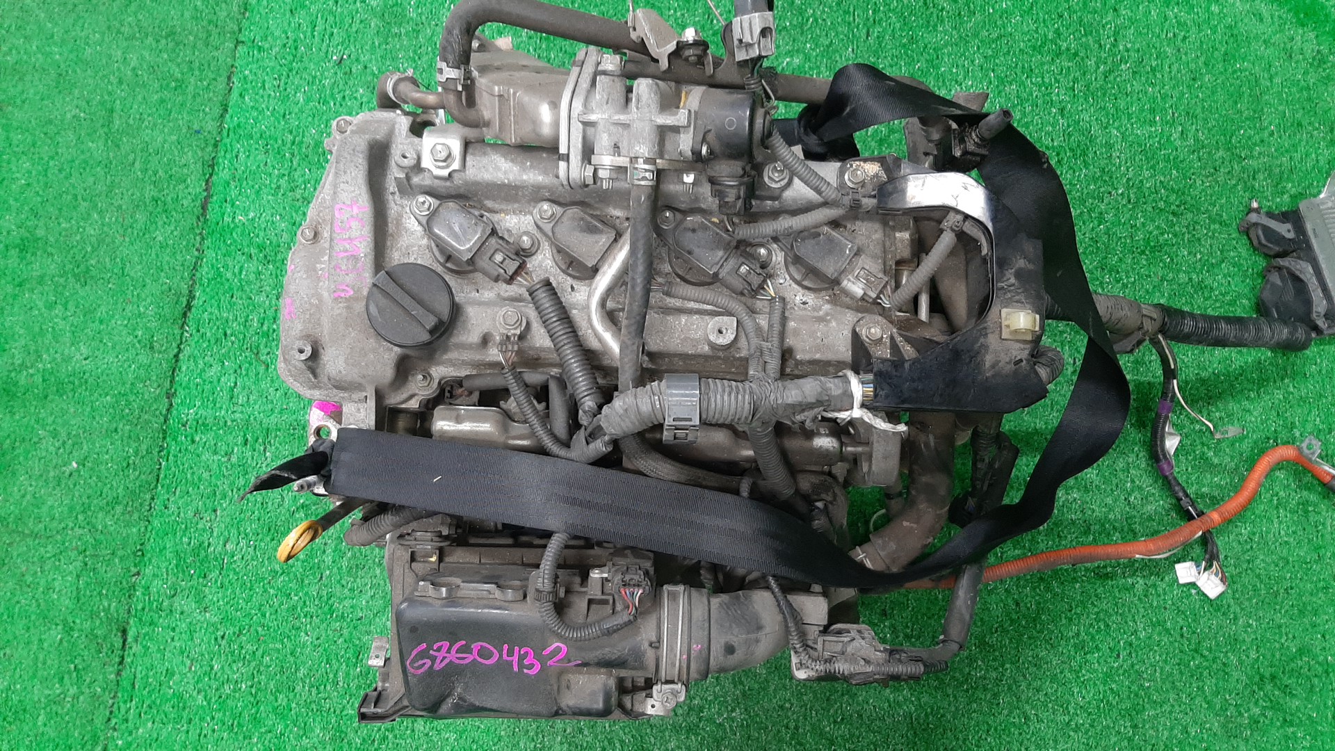 Двигатель TOYOTA AQUA NHP10 1NZ-FXE 6860432 1 ракурс Двигатель TOYOTA AQUA NHP10 1NZ-FXE 6860432 1 ракурс