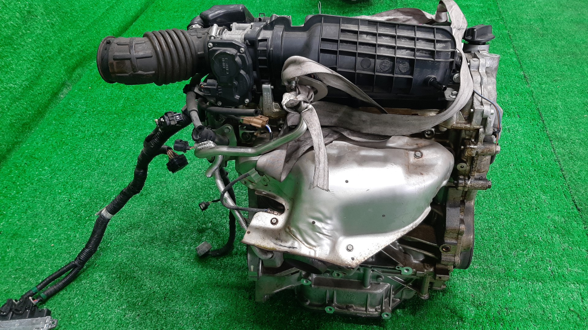 Двигатель NISSAN LAFESTA B30 MR20DE 319948B 4 ракурс