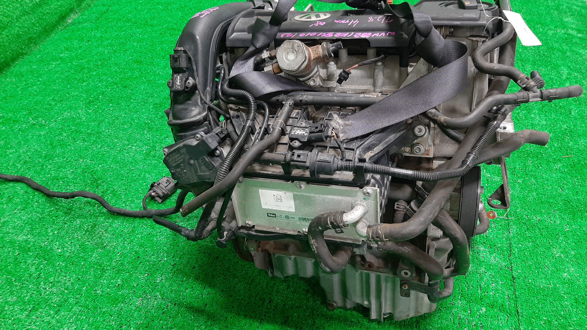 Двигатель VOLKSWAGEN GOLF, JETTA, GOLF PLUS, PASSAT, A1 1F, 5K1, MK6, MK5, 1K5, 1K1, A5, 1K2, 5M1, 3CCAX, 3C2, 3C, B6, 3C5, 362, 365, B7, 8X1 CAXA, CAX 093505 4 ракурс
