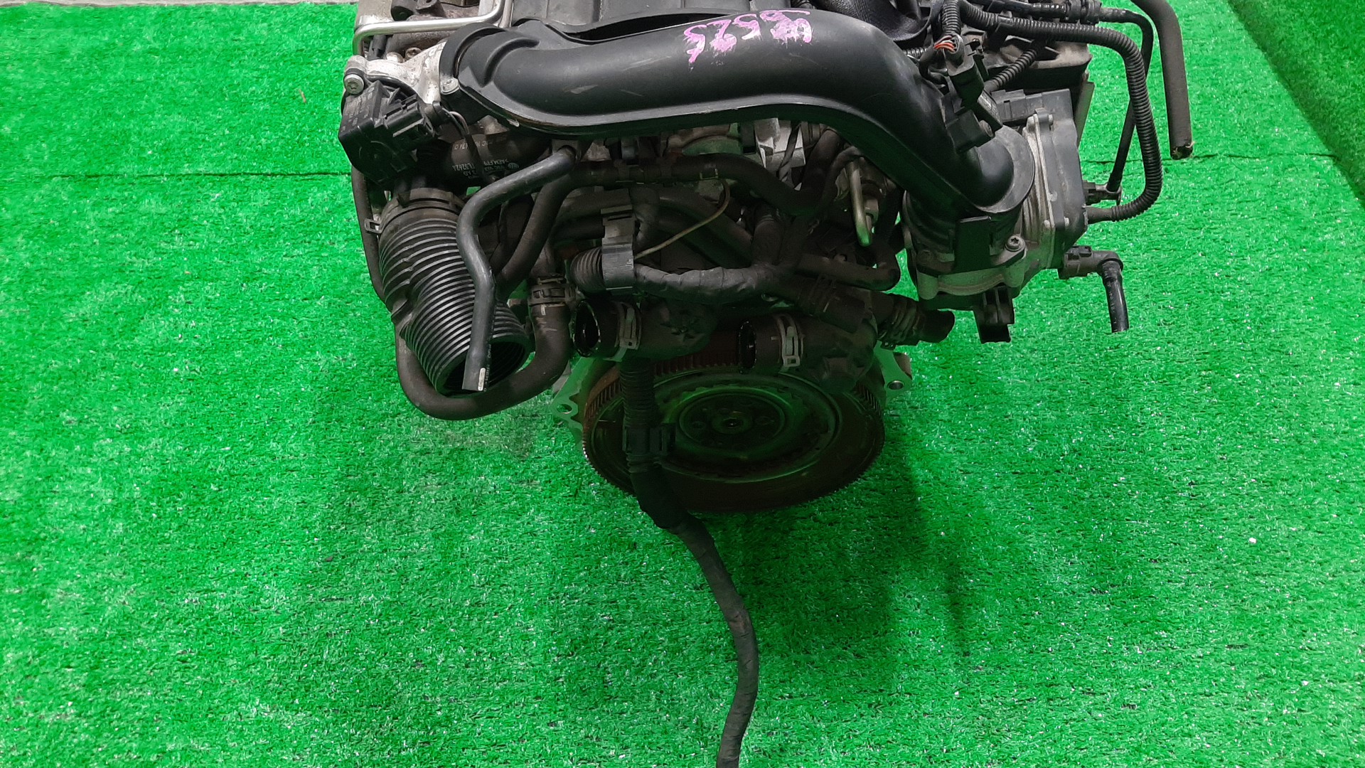 Двигатель VOLKSWAGEN GOLF, JETTA, GOLF PLUS, PASSAT, A1 1F, 5K1, MK6, MK5, 1K5, 1K1, A5, 1K2, 5M1, 3CCAX, 3C2, 3C, B6, 3C5, 362, 365, B7, 8X1 CAXA, CAX 093505 5 ракурс
