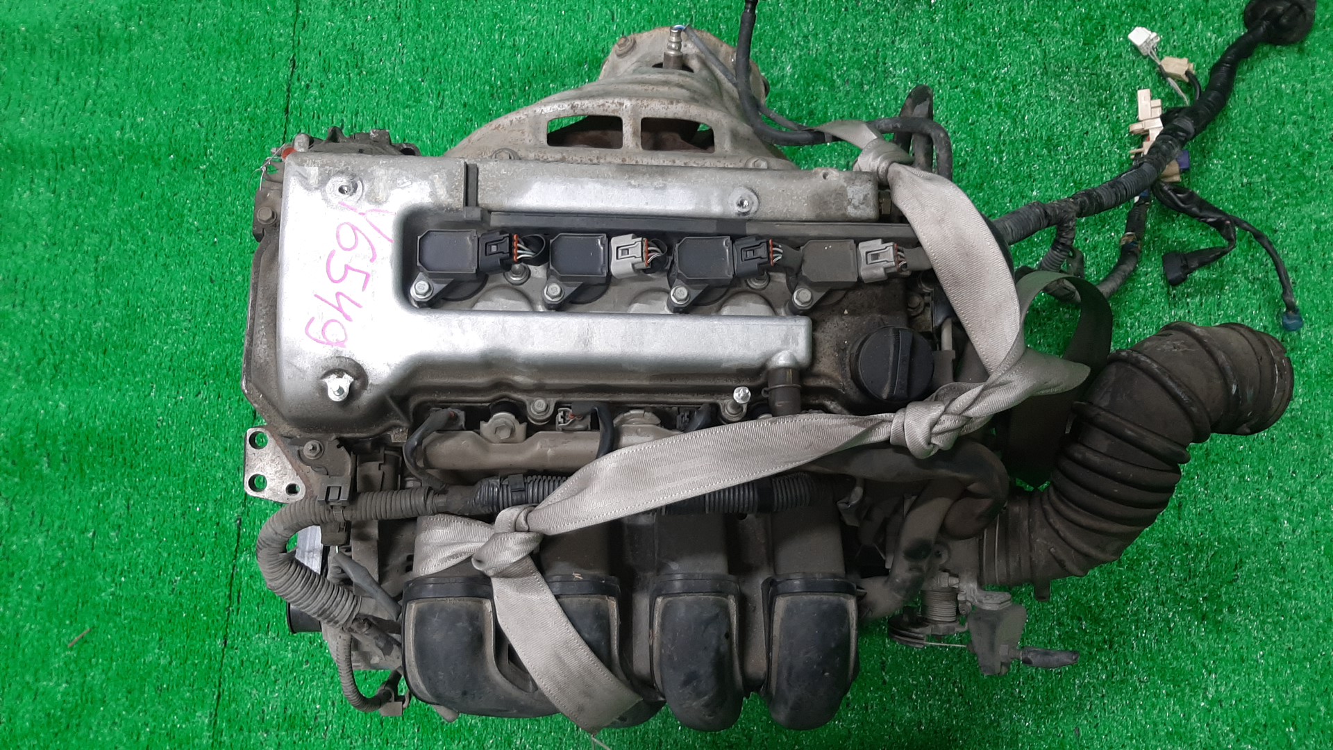 Двигатель TOYOTA CALDINA, CELICA, COROLLA, PREMIO, COROLLA SPACIO, ISIS, WISH, ALLION, COROLLA FIELDER, ALLEX, COROLLA RUNX, WILL VS, FIELDER ZGE20W, ZZT240, ZZT241W, ZZT230, ZZE122, ZNM10, ZNM10W, ZNM10G, ZNE10, ZNE10G, ZZE127 1ZZ-FE MEX 1 ракурс