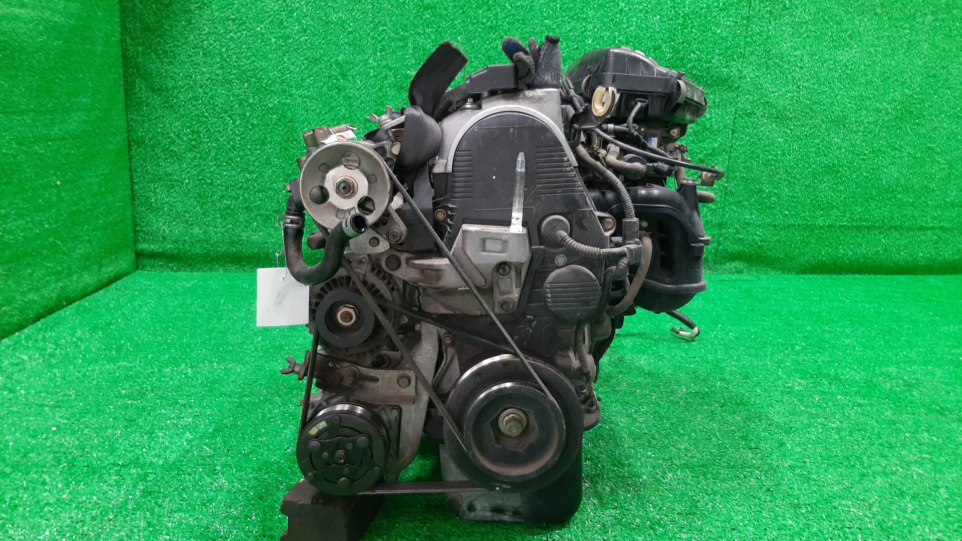 Двигатель HONDA CIVIC, STREAM, EDIX, CIVIC FERIO EU3, ES3, EU4, ET2, EN2, RN2, RN1, BE1, BE2 D17A 2265952 2 ракурс