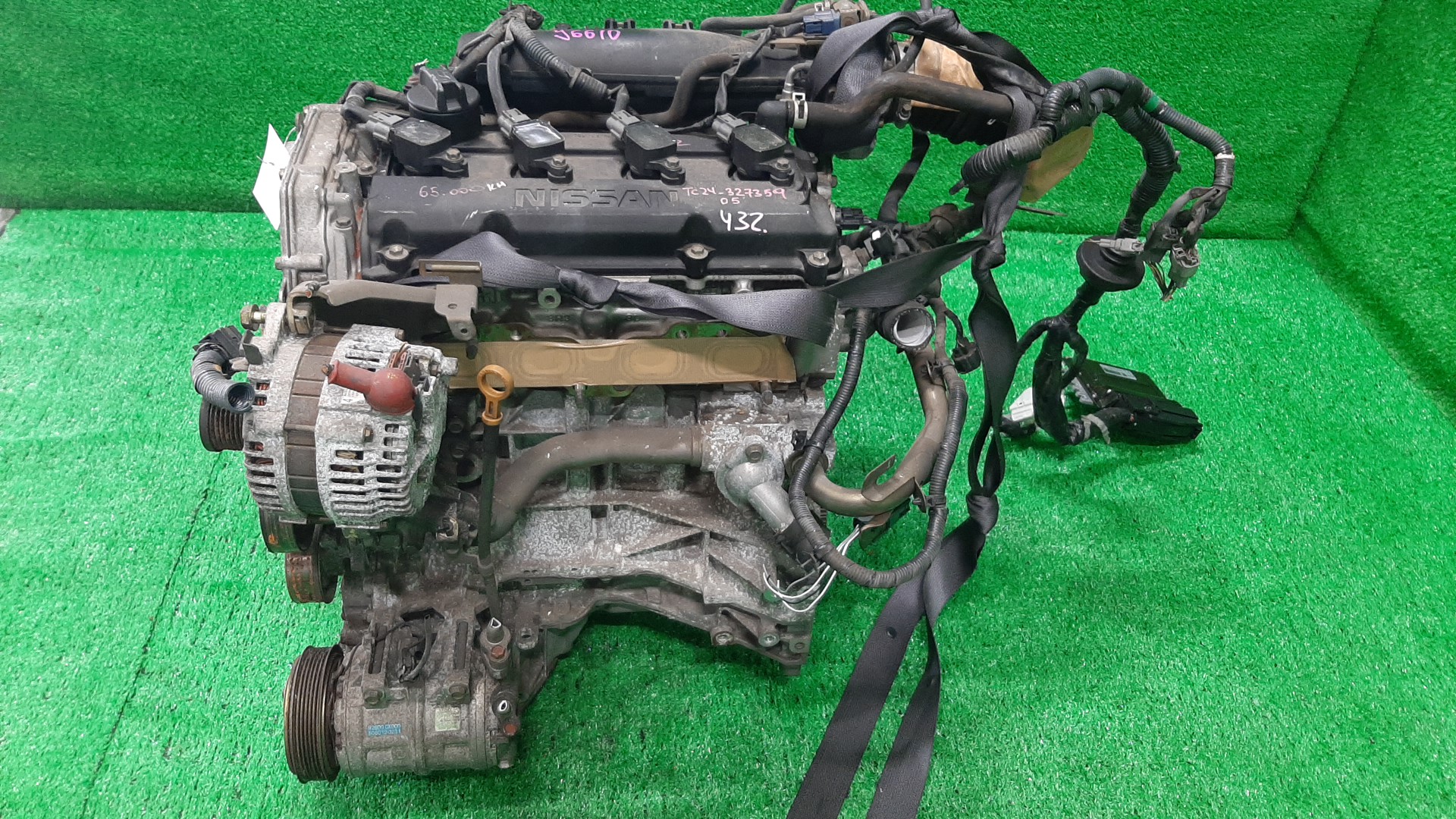 Двигатель NISSAN SERENA TC24 QR20DE PLASTIC 3 ракурс