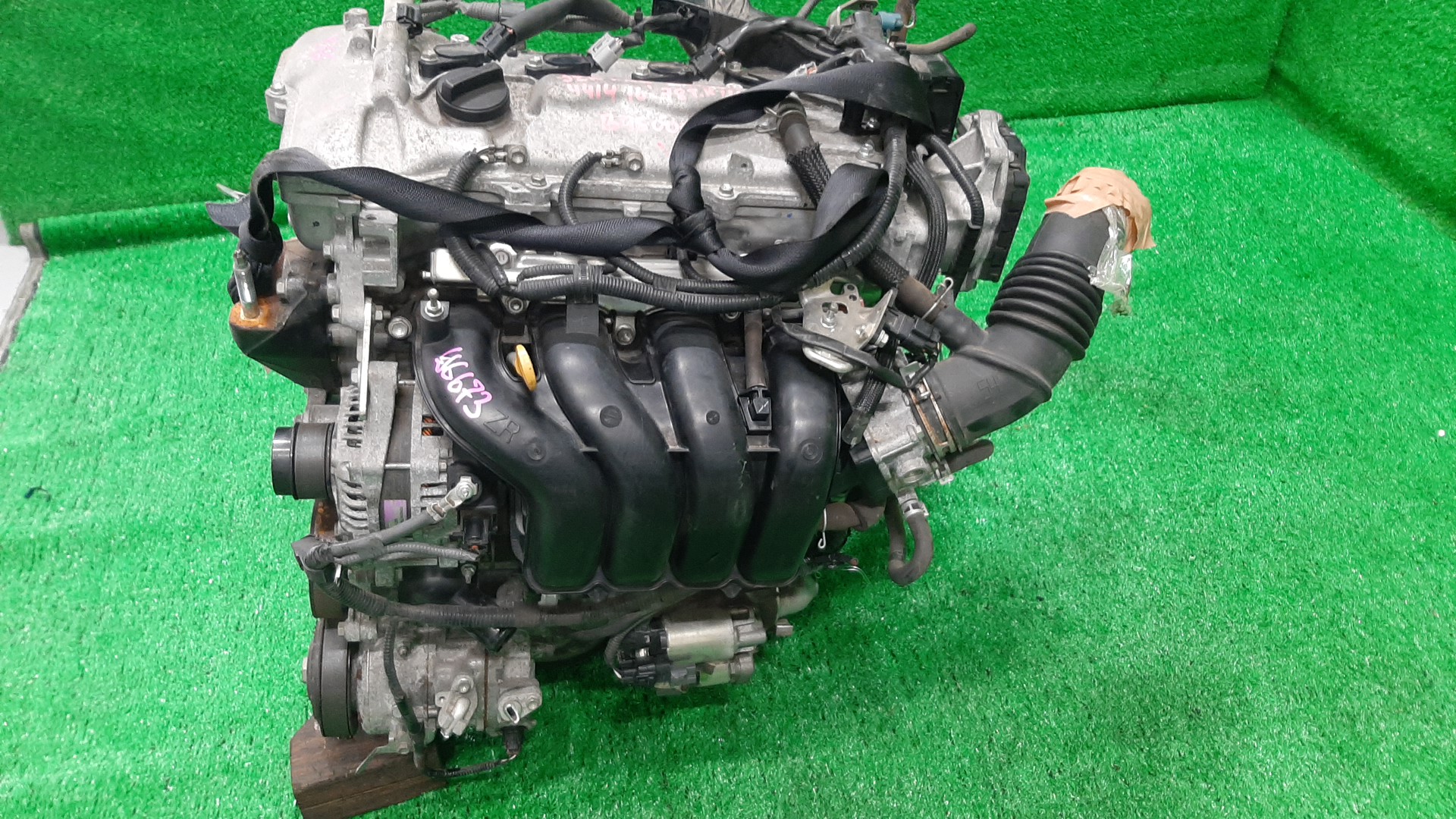 Двигатель TOYOTA NOAH, VOXY, ESQUIRE ZRR85W, ZRR80W, ZRR80G, ZRR85G 3ZR-FAE B950097 3 ракурс