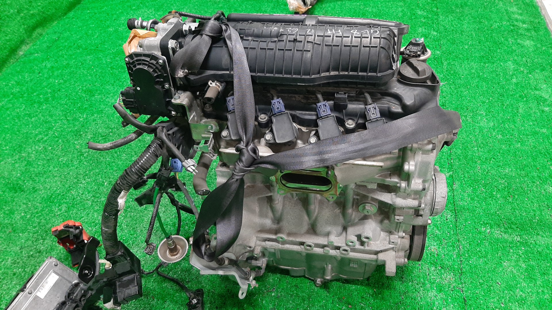 Двигатель HONDA FIT GE8 L15A 2MOD 4 ракурс