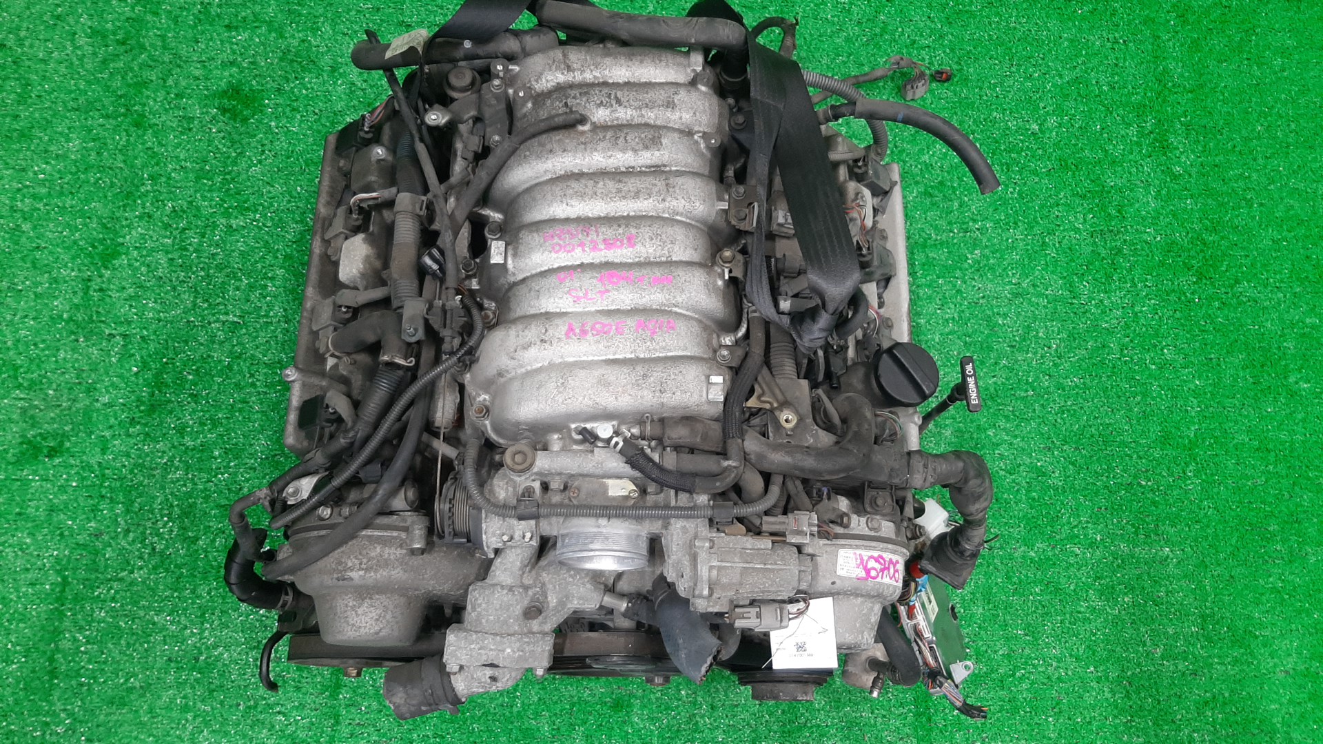 Двигатель TOYOTA CROWN MAJESTA UZS171, UZS175 1UZ-FE VVTI 1 ракурс
