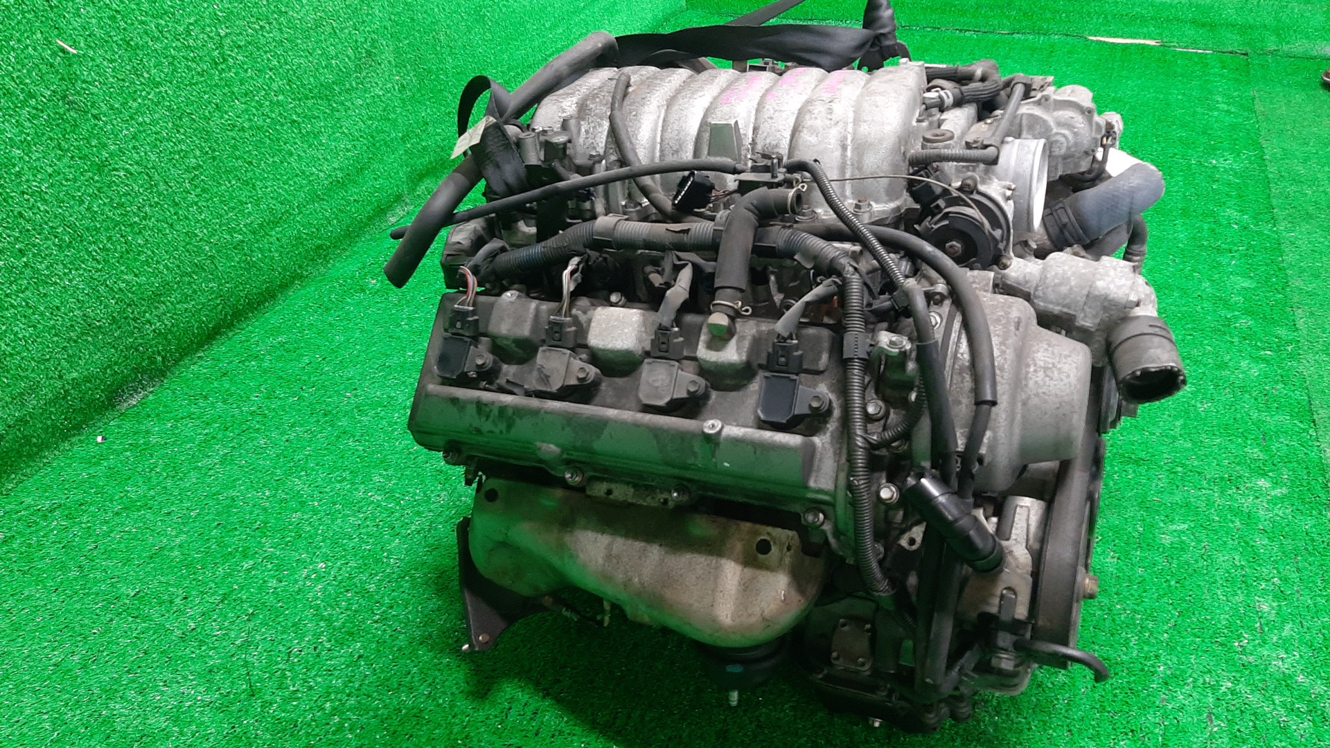 Двигатель TOYOTA CROWN MAJESTA UZS171, UZS175 1UZ-FE VVTI 3 ракурс