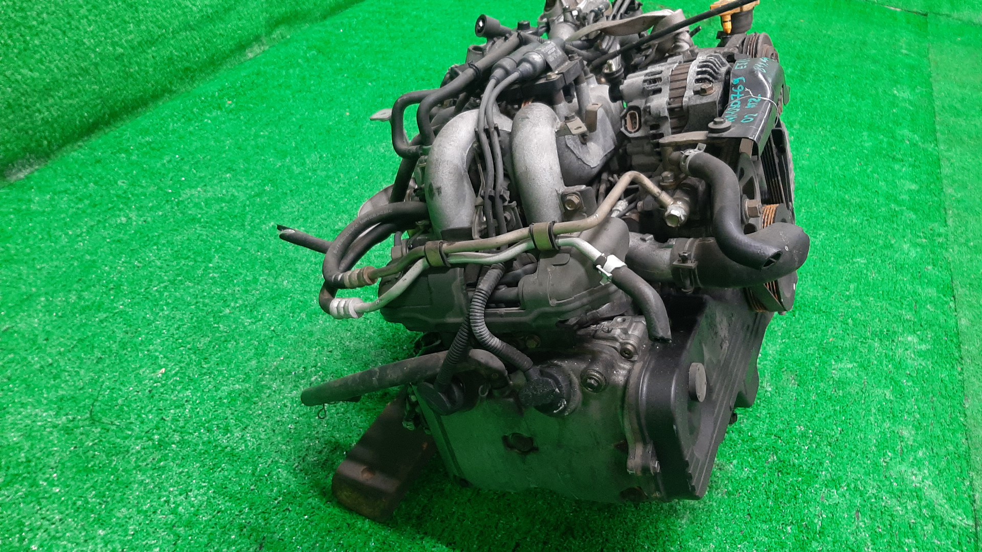 Двигатель SUBARU IMPREZA GG2, GG3, GD3, GD2 EJ152 EJ152DX4AE 3 ракурс