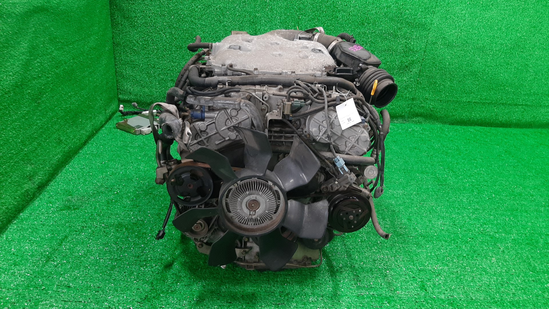 Двигатель NISSAN SKYLINE, STAGEA V35, M35 VQ25DD 222356A 2 ракурс Двигатель NISSAN SKYLINE, STAGEA V35, M35 VQ25DD 222356A 2 ракурс