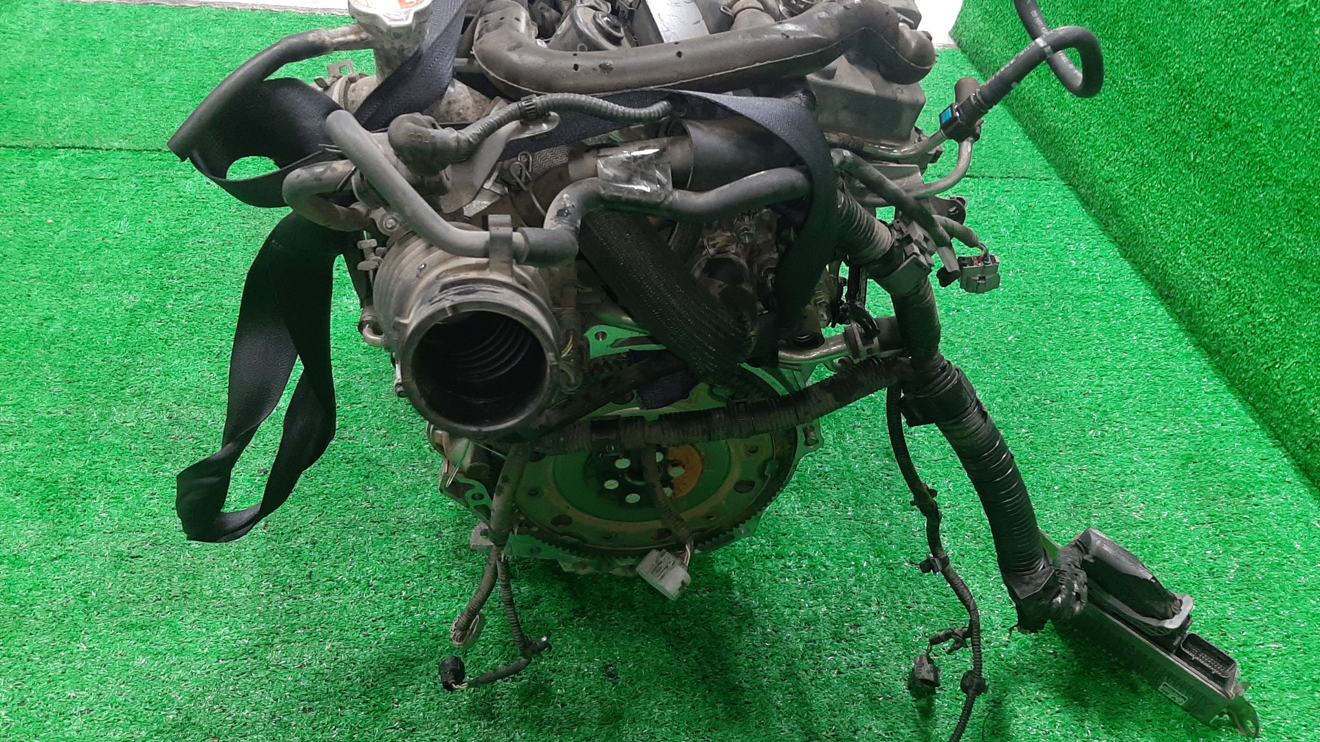 Двигатель TOYOTA PROBOX, COROLLA FIELDER, PORTE, SUCCEED, SPADE, COROLLA  AXIO NCP160V, NZE161G, NCP141, NZE161 1NZ-FE ELECTRO 5 ракурс