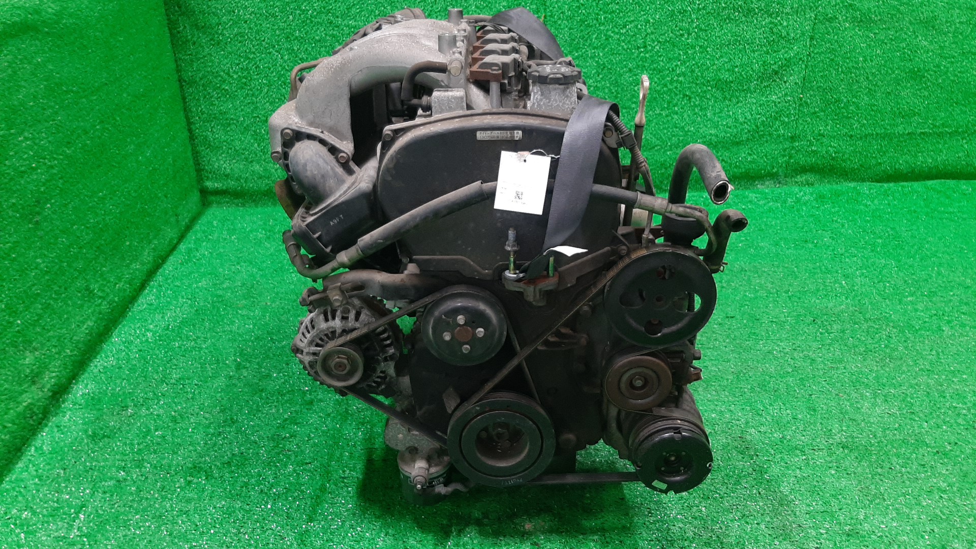 Двигатель MITSUBISHI SPACE WAGON, CHARIOT GRANDIS N94W, N84W 4G64 MD351018 2 ракурс Двигатель MITSUBISHI SPACE WAGON, CHARIOT GRANDIS N94W, N84W 4G64 MD351018 2 ракурс
