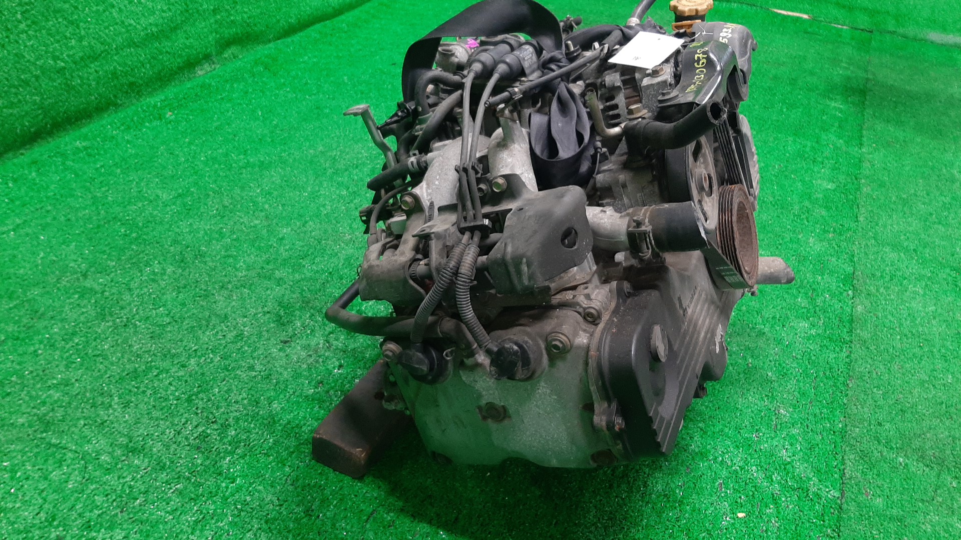 Двигатель SUBARU LEGACY BE5, BH5 EJ202 EJ202DXEAE 3 ракурс
