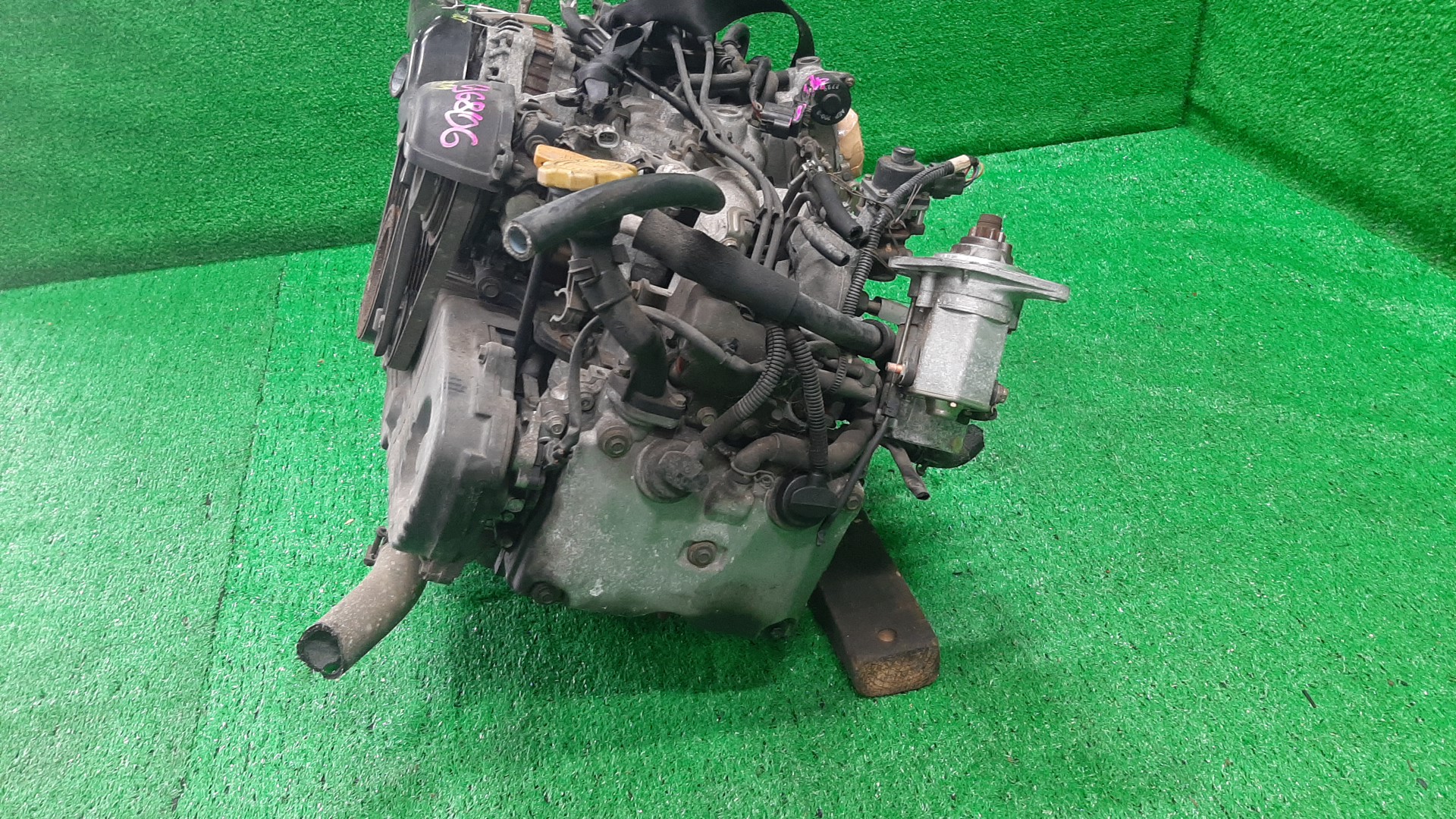 Двигатель SUBARU LEGACY BE5, BH5 EJ202 EJ202DXEAE 4 ракурс