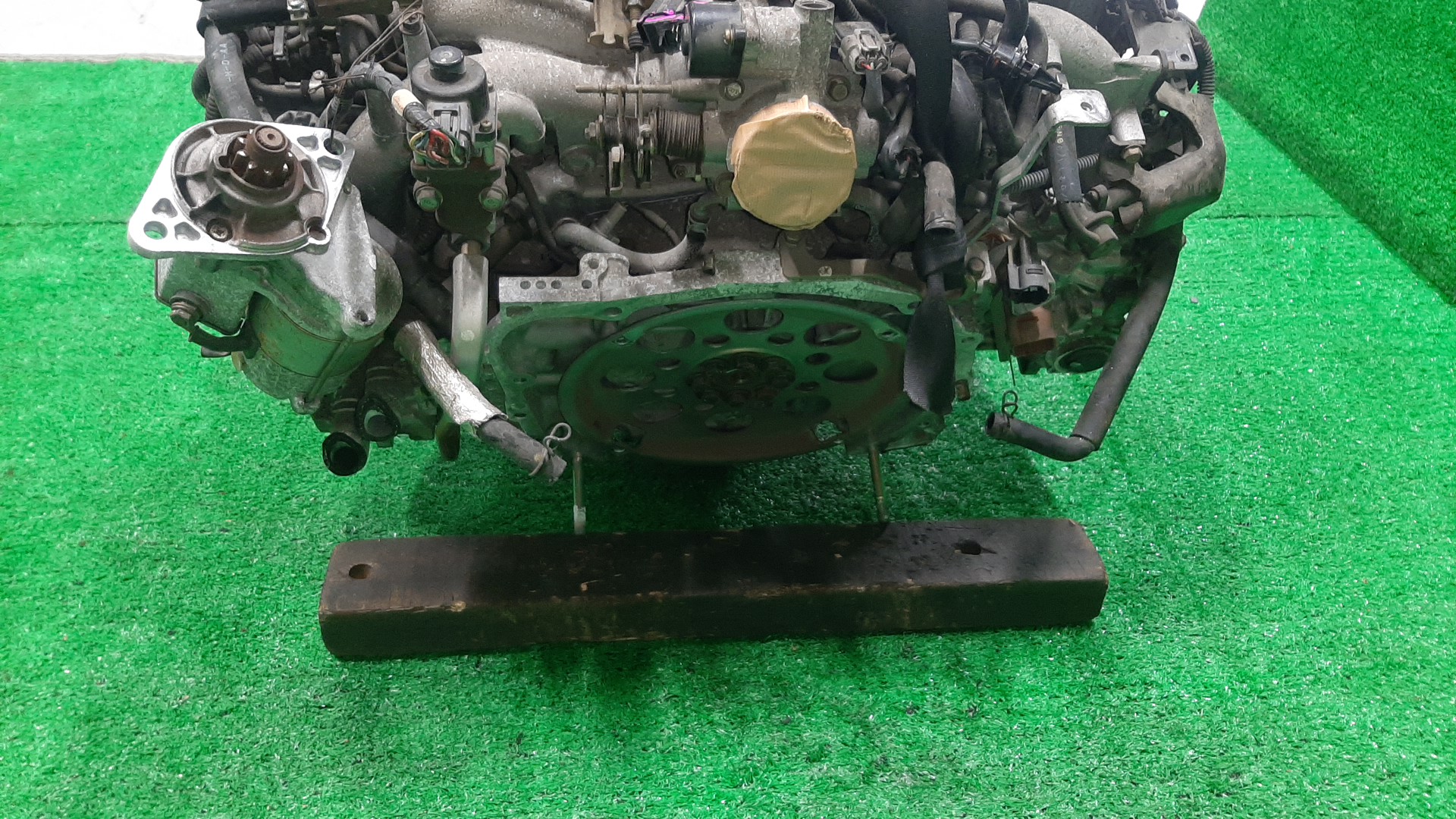 Двигатель SUBARU LEGACY BE5, BH5 EJ202 EJ202DXEAE 5 ракурс