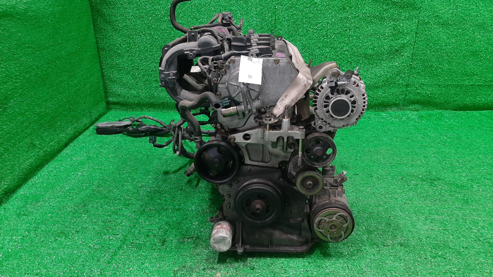 Двигатель NISSAN SERENA TC24 QR20DE 523232A 2 ракурс