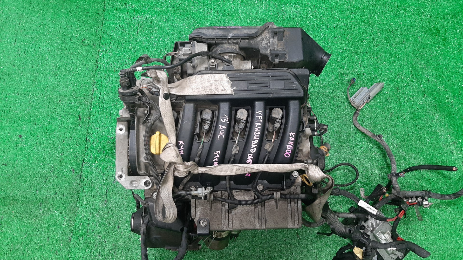 Двигатель RENAULT KANGOO KW0D, KW0 K4M835, K4MZ835 K4MZ835 1 ракурс