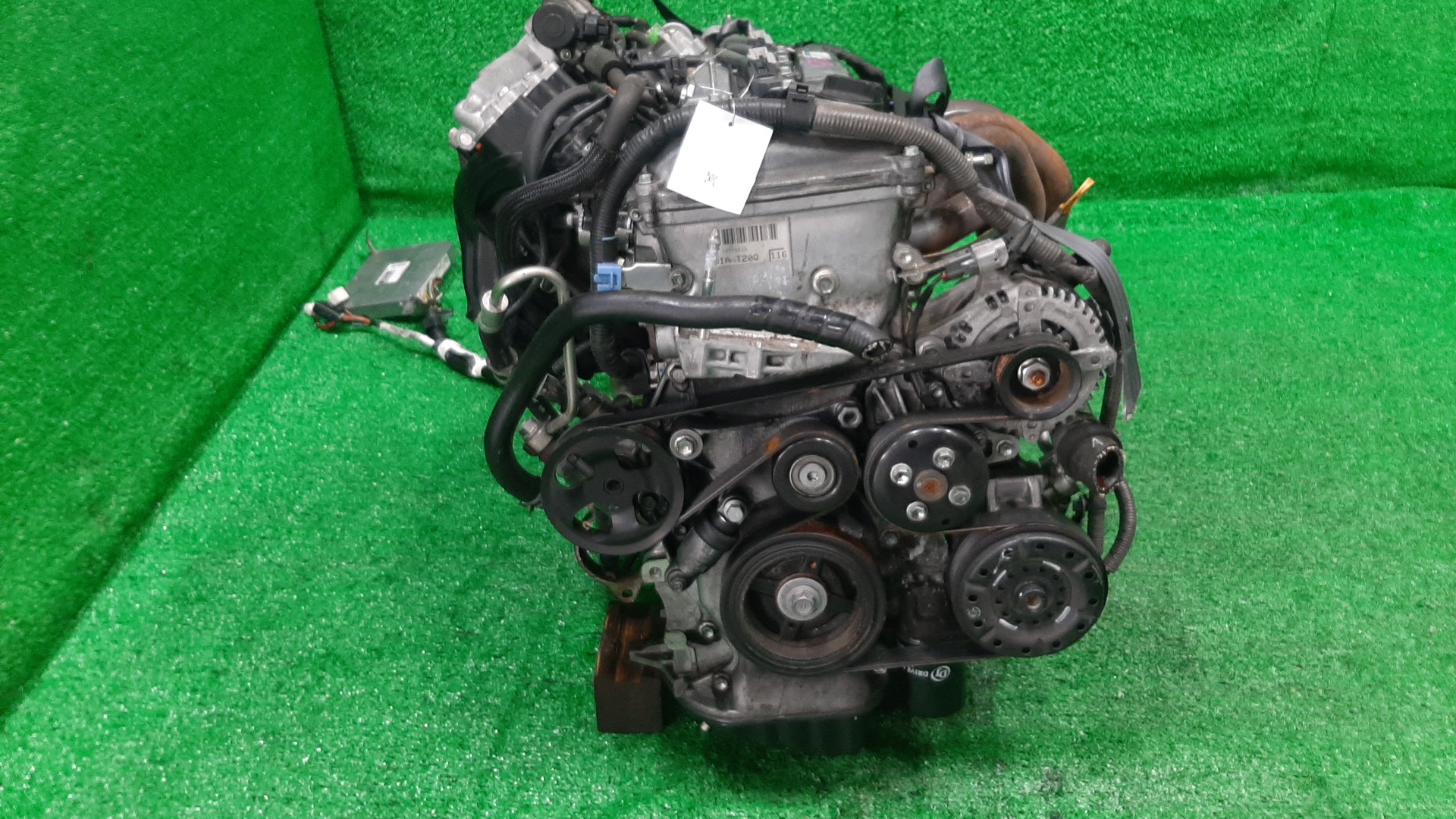 Двигатель TOYOTA AVENSIS AZT250 1AZ-FSE 5526297 2 ракурс