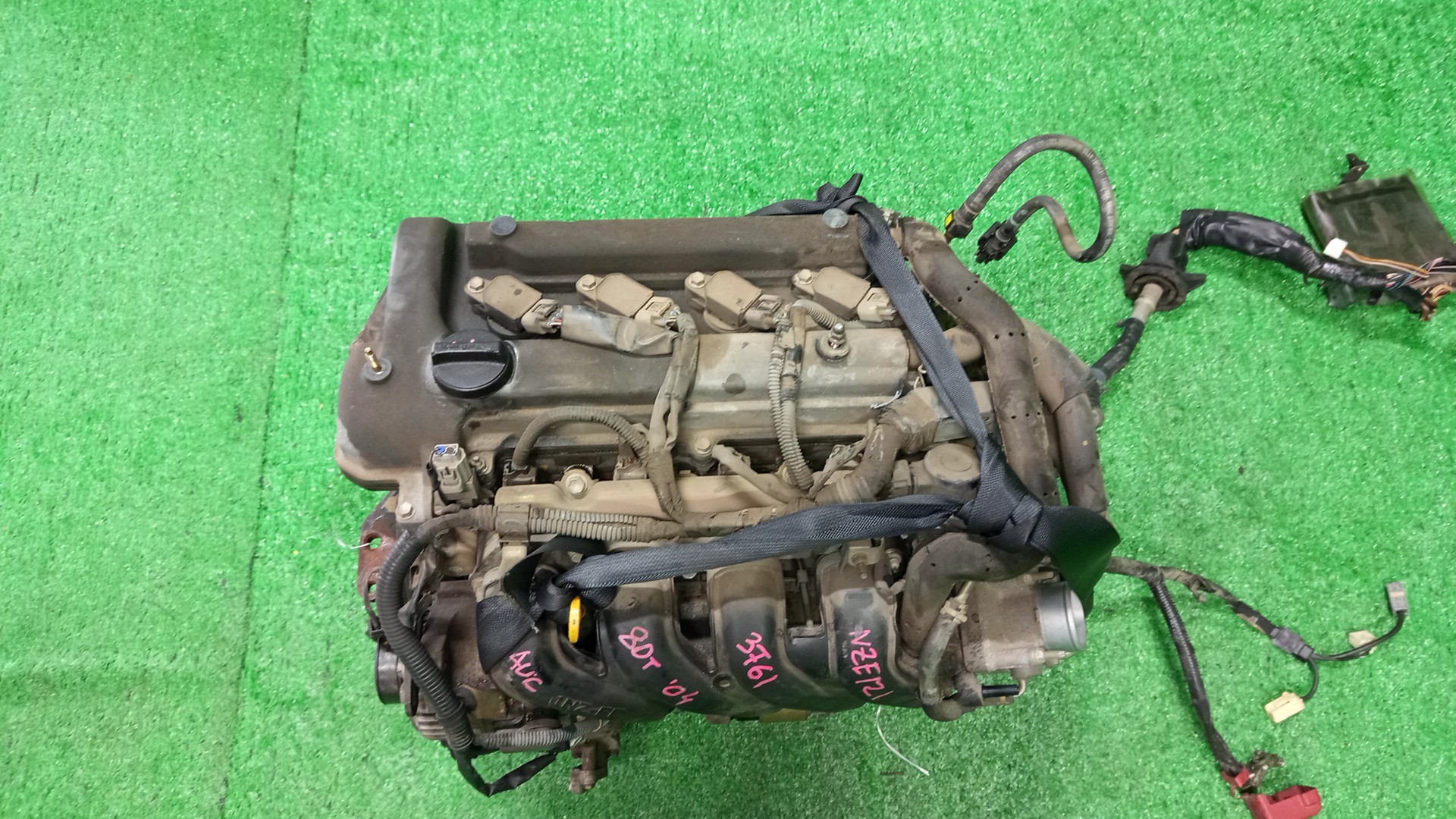 Двигатель TOYOTA COROLLA, COROLLA SPACIO, COROLLA FIELDER, ALLEX, COROLLA RUNX, WILL VS NZE121, NZE121N, NZE121G, NZE127 1NZ-FE ELECTRO 1 ракурс