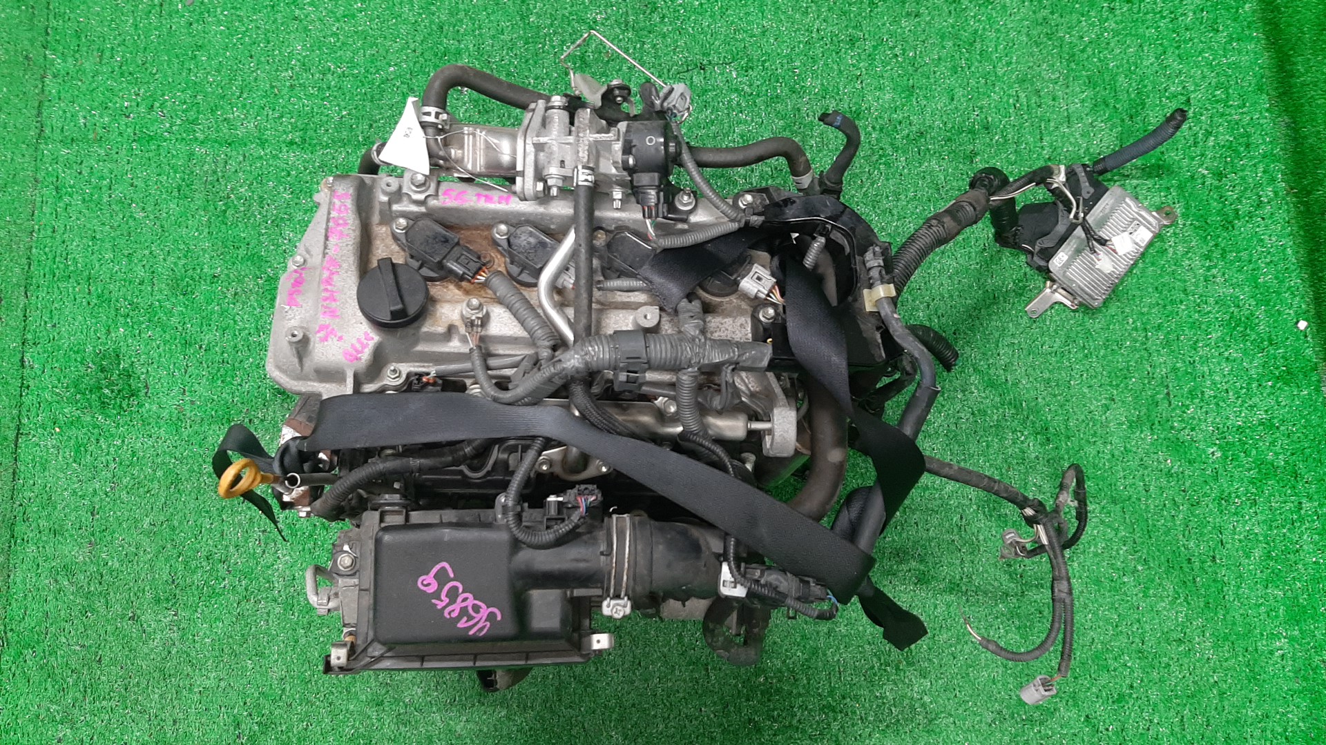 Двигатель TOYOTA AQUA NHP10 1NZ-FXE 7575540 1 ракурс Двигатель TOYOTA AQUA NHP10 1NZ-FXE 7575540 1 ракурс