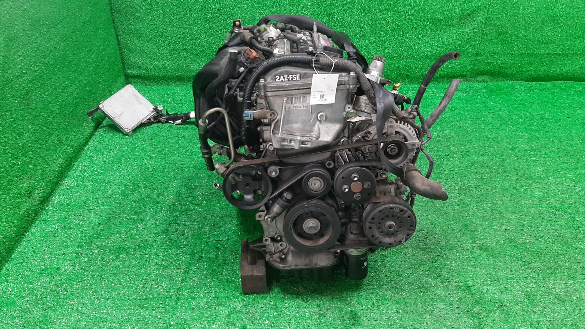 Двигатель TOYOTA AVENSIS AZT251 2AZ-FSE 2627356 2 ракурс