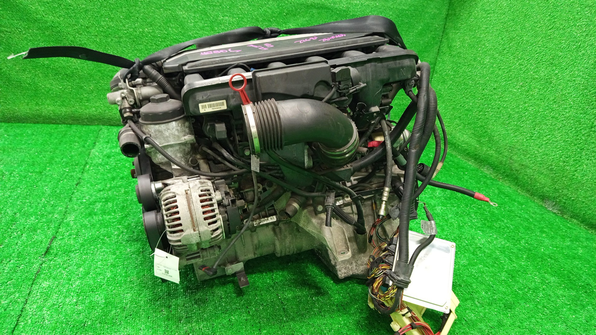 Двигатель BMW 5-Series, 3-Series, 320i, Z4, 520i E39, E46, E85 M54B22, 226S1 226S1 4 ракурс