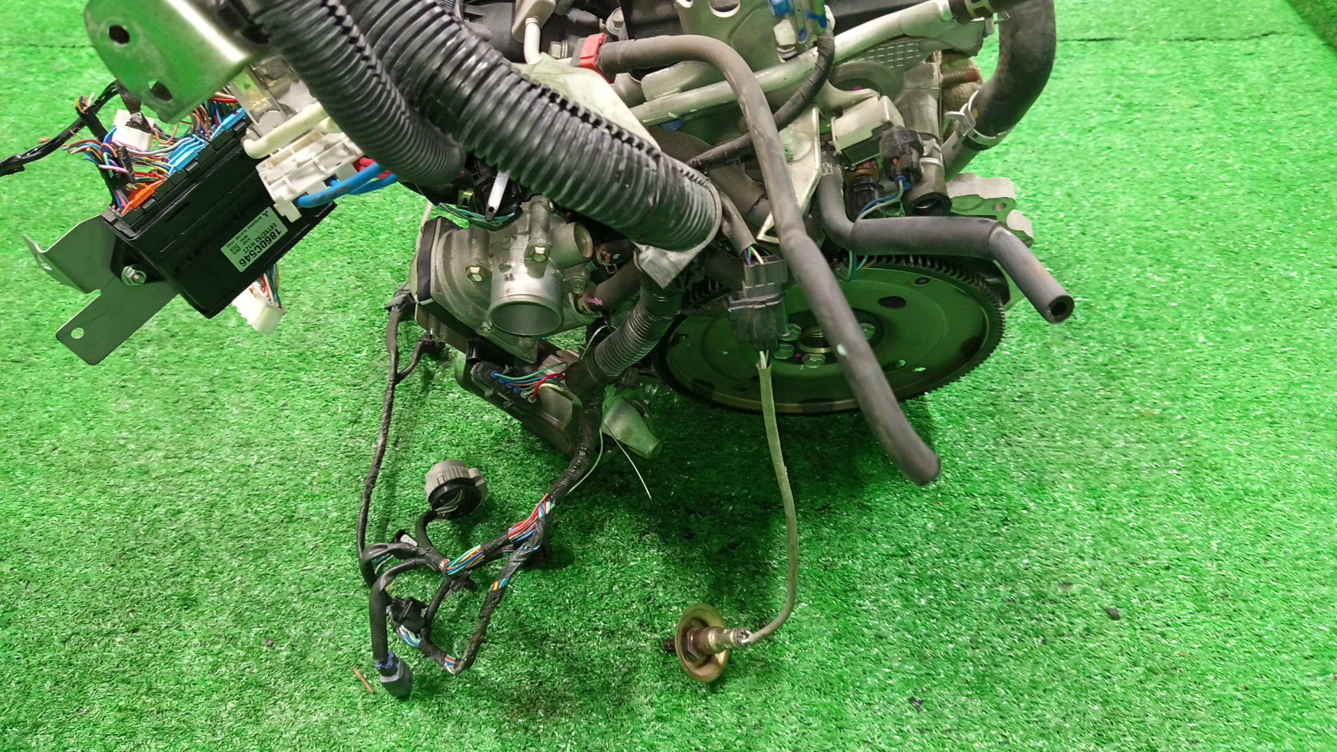Двигатель MITSUBISHI MIRAGE A03A 3A92 UCN5739 5 ракурс