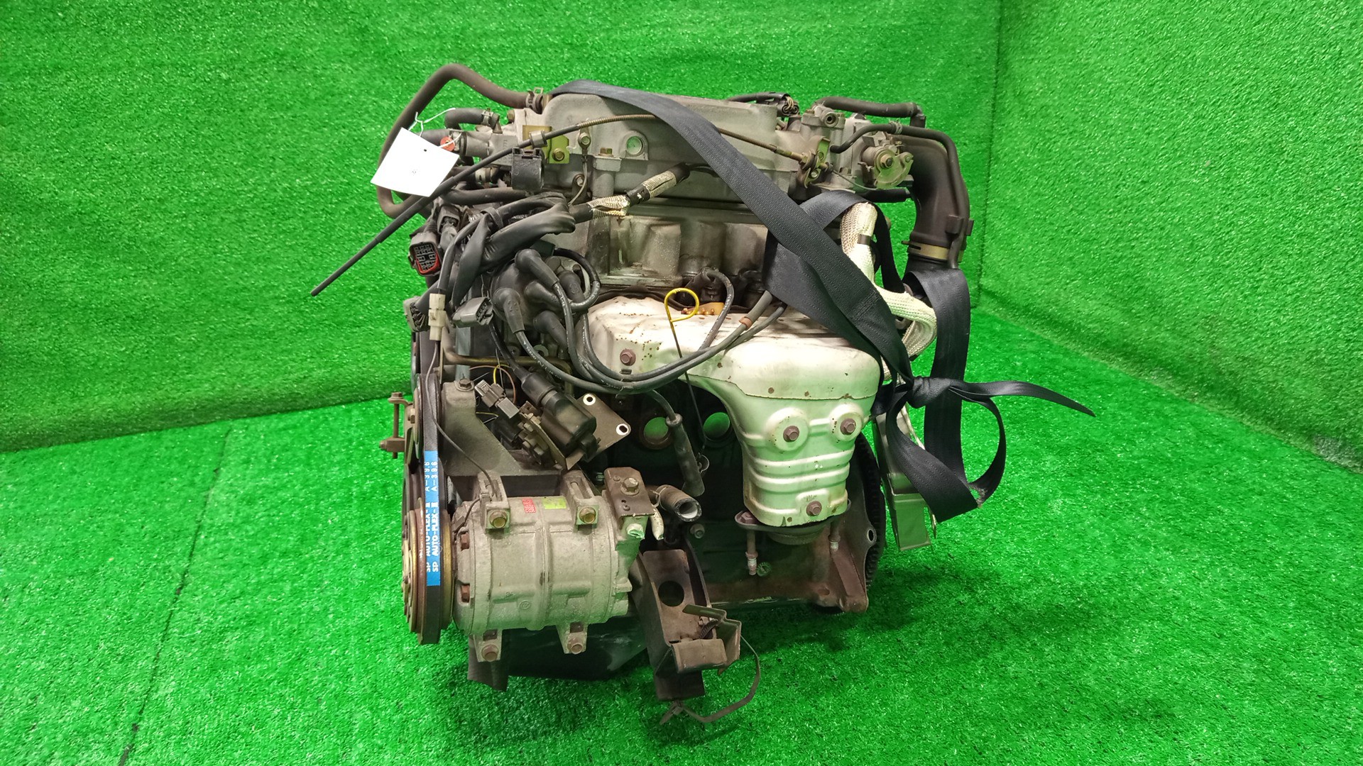 Двигатель MAZDA BONGO FRIENDEE SGEW FE 468143 4 ракурс