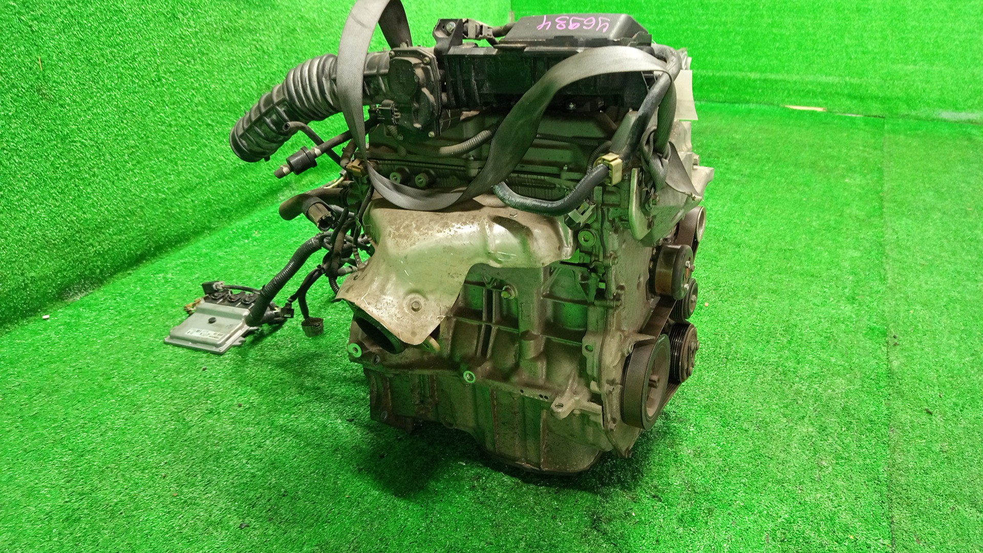 Двигатель NISSAN AD VY12 HR15DE 248211D 3 ракурс Двигатель NISSAN AD VY12 HR15DE 248211D 3 ракурс