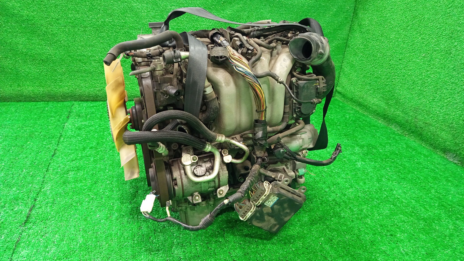 Двигатель MAZDA DELICA, BONGO, VANETTE SKP2TM, SKP2VM, SLP2T, SKP2V, SKP2T, SLP2V, SKP2VN, SKP2TN L8 10311793 4 ракурс