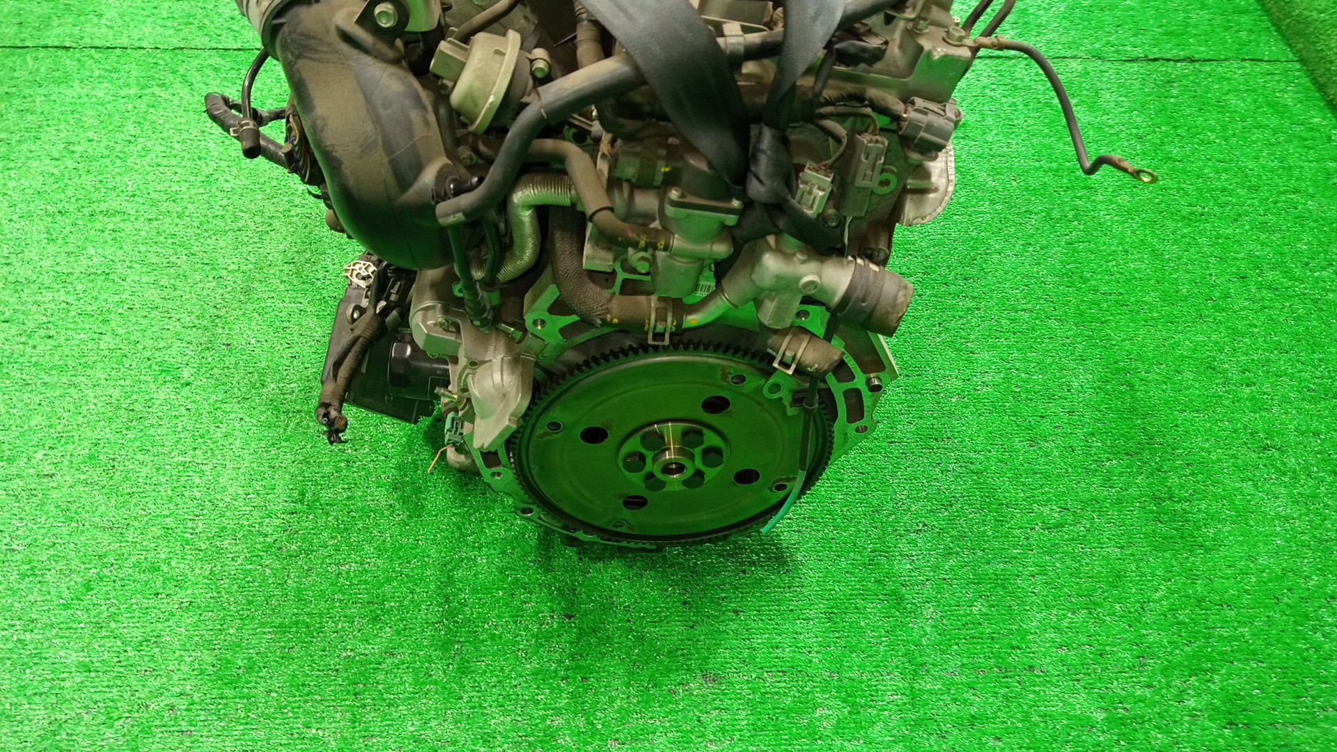 Двигатель MAZDA DELICA, BONGO, VANETTE SKP2TM, SKP2VM, SLP2T, SKP2V, SKP2T, SLP2V, SKP2VN, SKP2TN L8 10311793 5 ракурс