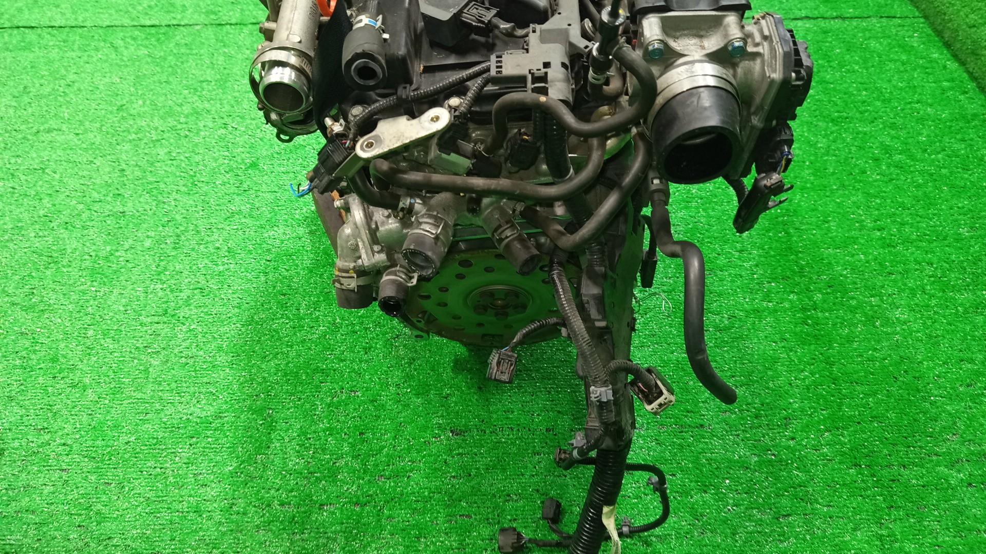 Двигатель HONDA N-BOX SLASH, N-BOX+, N-WGN, N-ONE, N-BOX JF2, JF1, JH1, JH2, JG2, JG1 S07A TURBO 5 ракурс