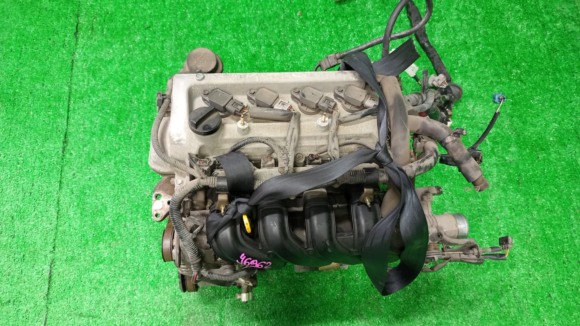 Двигатель TOYOTA FUNCARGO, IST, PLATZ, RAUM, VITZ, PROBOX, BB, PORTE, SIENTA, SUCCEED, WILL CYPHA NCP25, NCP65, NCP16, NCZ25, NCP15, NCP55V, NCP59G, NCP35, NNP15, NCP85G, NCP75 1NZ-FE B096703 1 ракурс