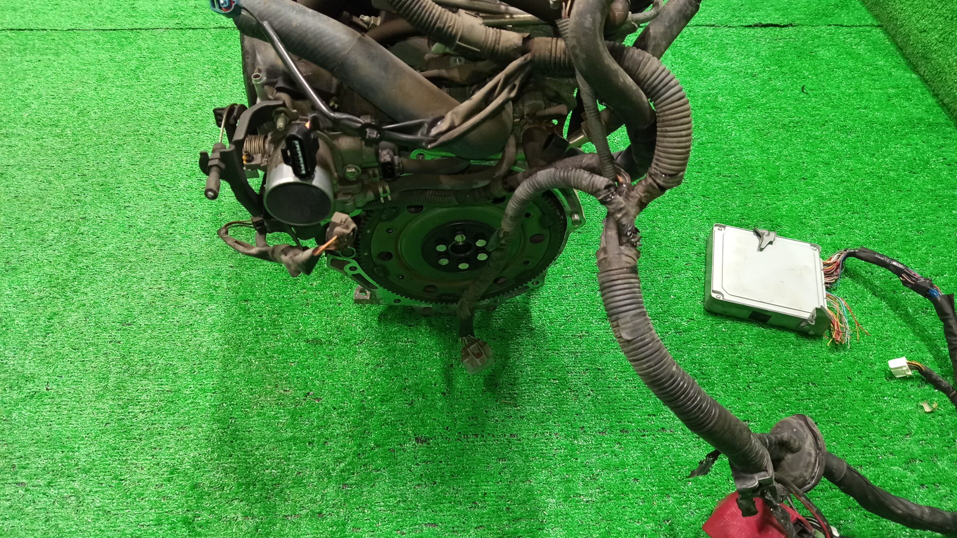 Двигатель TOYOTA FUNCARGO, IST, PLATZ, RAUM, VITZ, PROBOX, BB, PORTE, SIENTA, SUCCEED, WILL CYPHA NCP25, NCP65, NCP16, NCZ25, NCP15, NCP55V, NCP59G, NCP35, NNP15, NCP85G, NCP75 1NZ-FE 5421531 5 ракурс