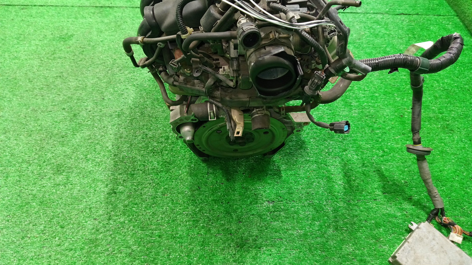 Двигатель HONDA FIT GD3, GD4 L15A VTEC 5 ракурс