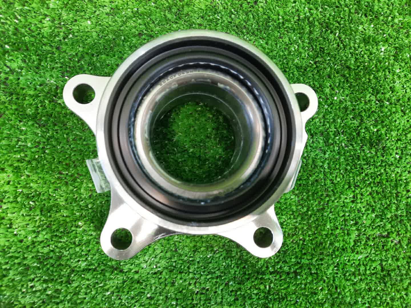 Подшипник ступицы левый задний TOYOTA LAND CRUISER VDJ200 42460-60030 2 ракурс