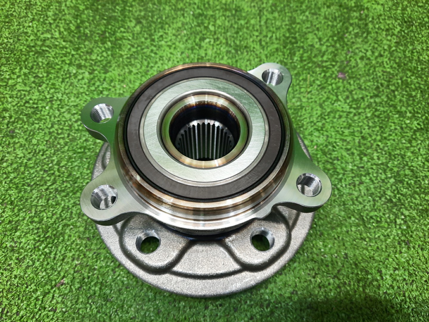 Подшипник ступицы передний TOYOTA CROWN AZSH35 43550-78010 2 ракурс