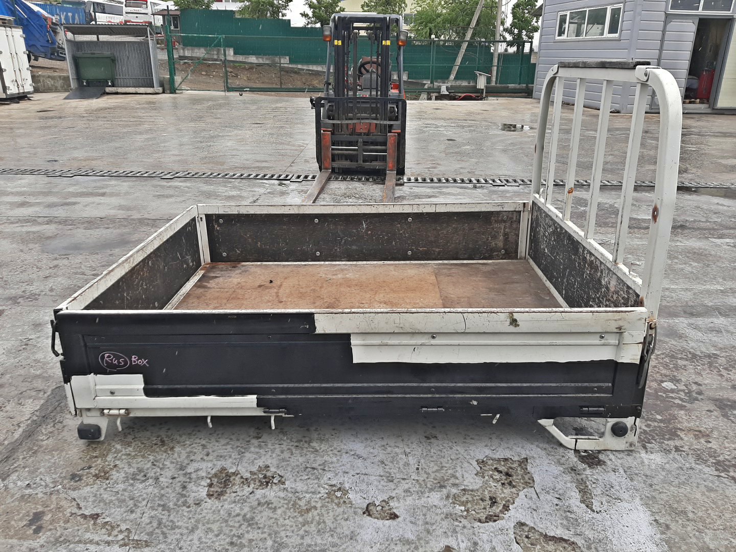 Кузов грузовой MAZDA TITAN LHR85 628 3 ракурс