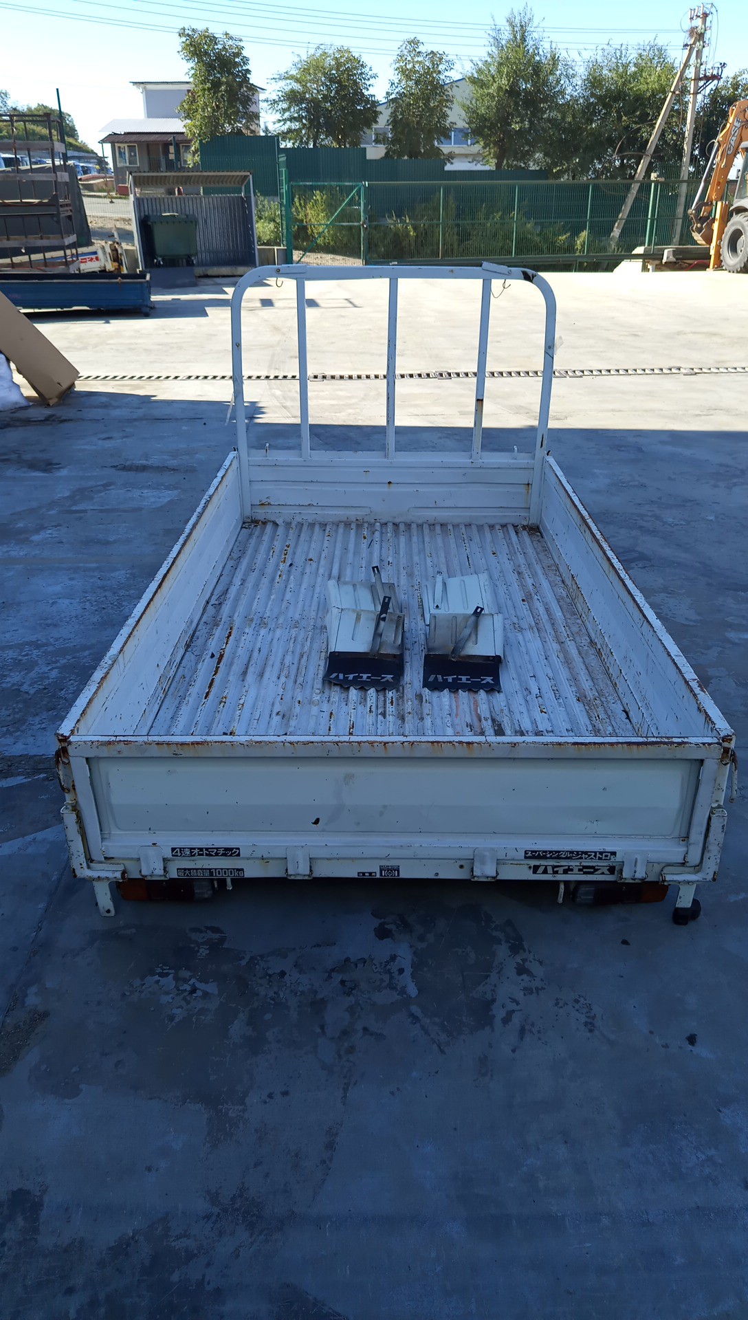 Кузов грузовой TOYOTA HIACE LH80 641 1 ракурс