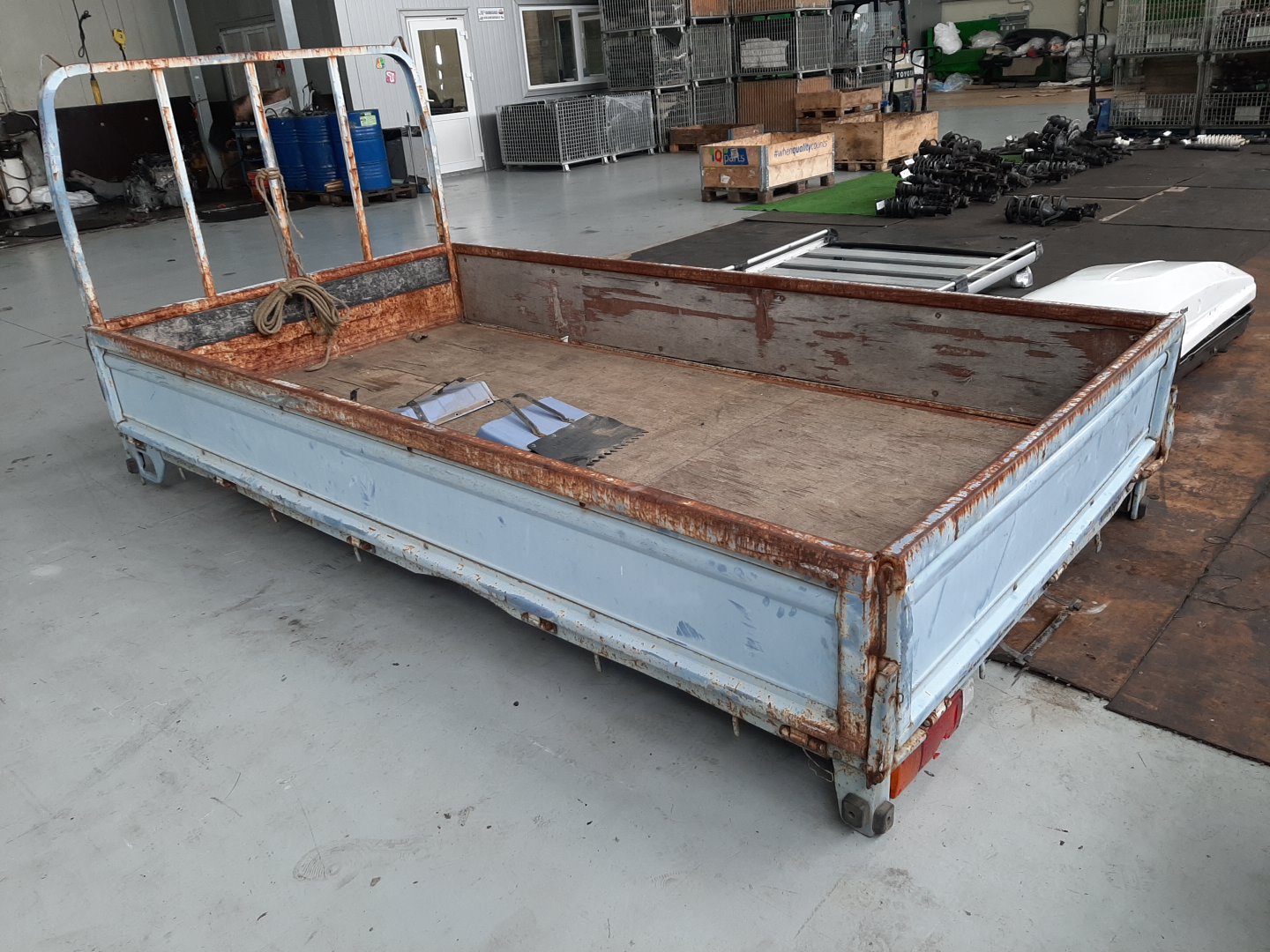 Кузов грузовой NISSAN ATLAS H4F23 649 3 ракурс