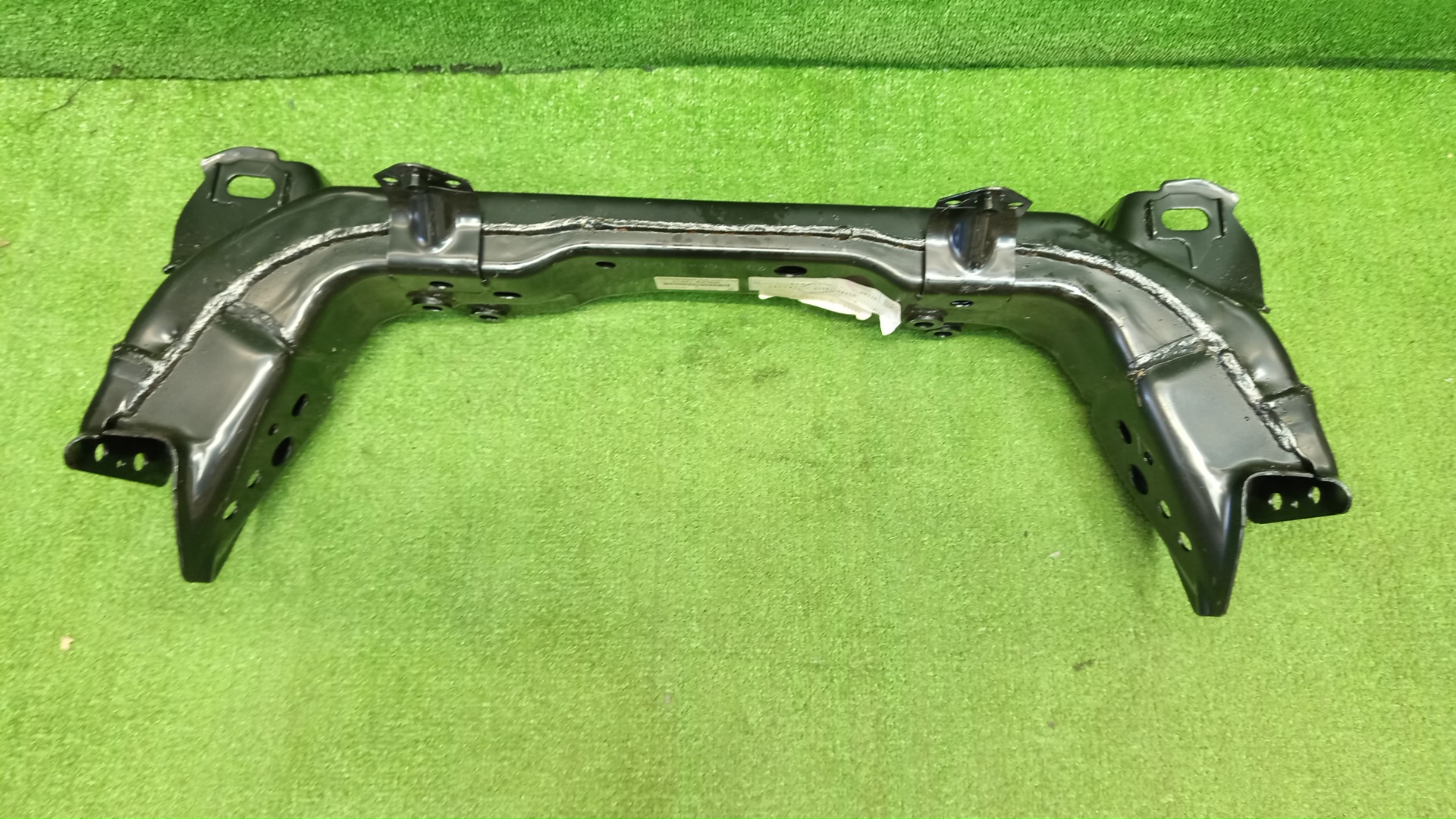 Подрамник TOYOTA HILUX GUN125 51201-KK050 5 ракурс Подрамник TOYOTA HILUX GUN125 51201-KK050 5 ракурс
