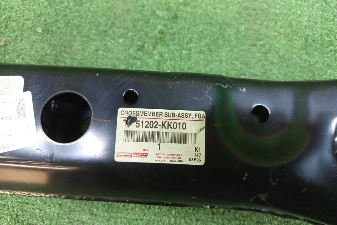 Подрамник TOYOTA HILUX GUN125 51202-KK010 5 ракурс Подрамник TOYOTA HILUX GUN125 51202-KK010 5 ракурс