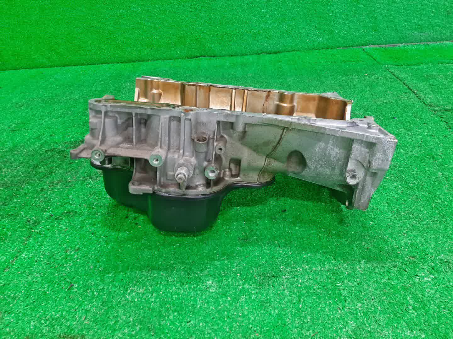 Поддон кпп TOYOTA CAMRY ACV30 2AZ-FE 2 ракурс